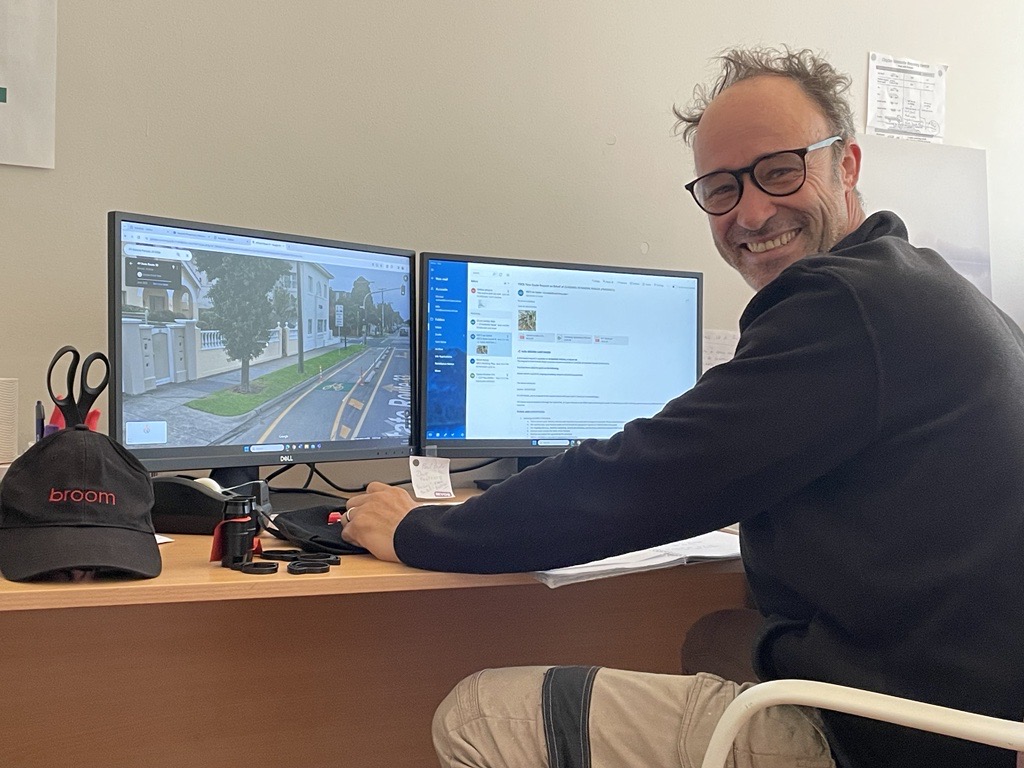 Michael web